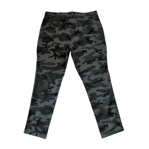 Gap "Gap for Good" Girlfriend Khaki Camouflage Pants 10 Green Pockets - Picture 11 of 15